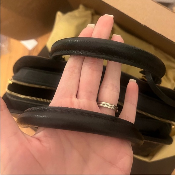 Authentic Louis Vuitton Alma bnb 🤎🖤 - Picture 10 of 14